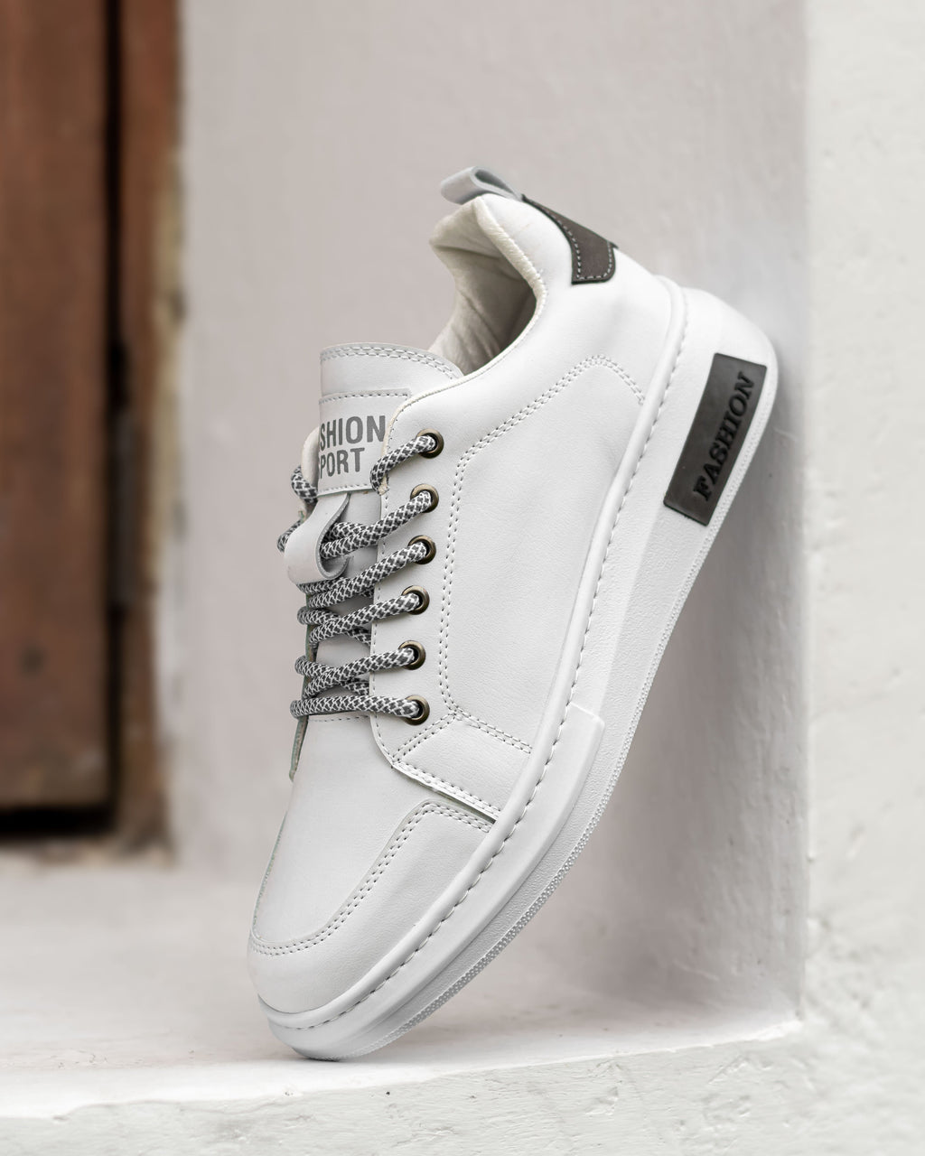 gid://shopify/MediaImage/25707760615494